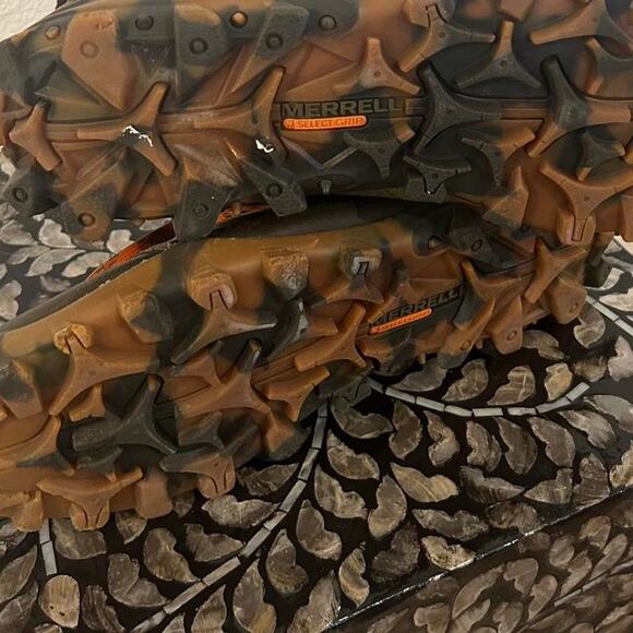 Olive green & brown Insulated Waterproof Merrell hiking boots - Picture 5 of 7